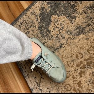 Sperry slip on shoes